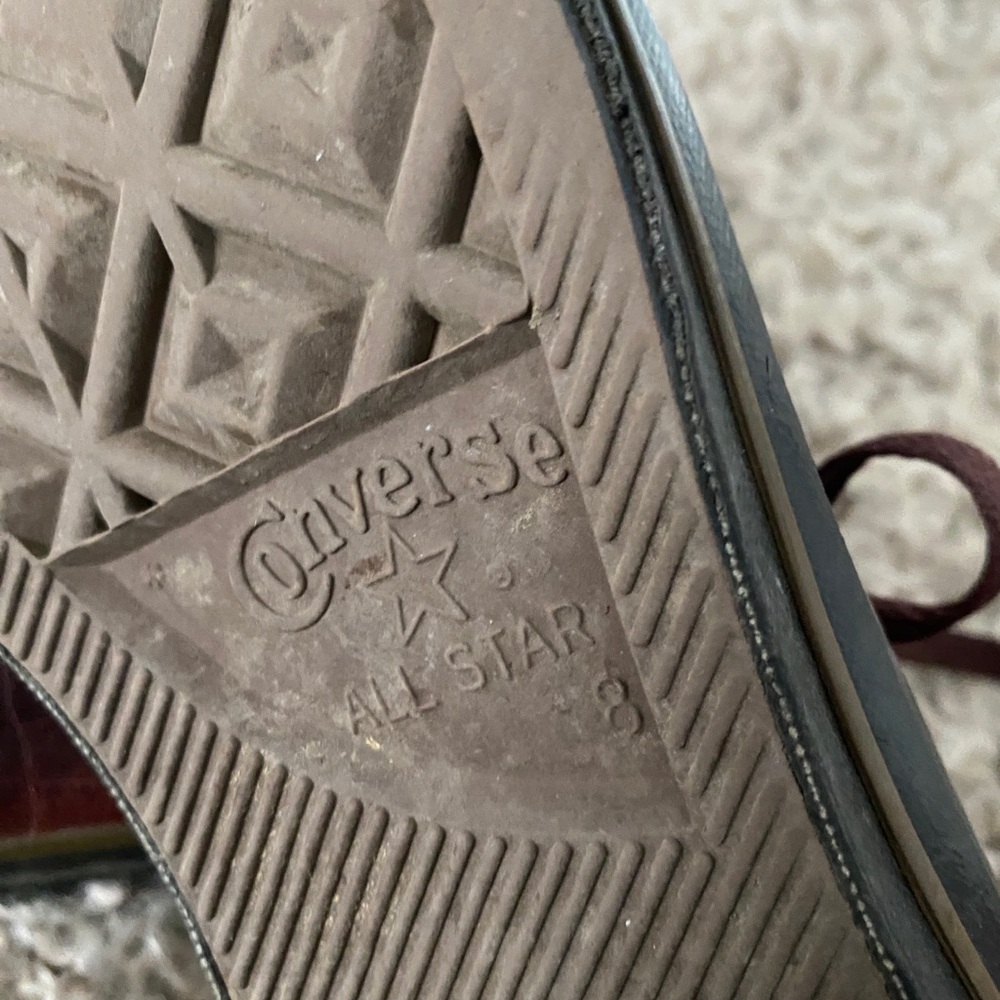 Converse Men's Burgundy and Black Low-Top Sneakers - Picture 4 of 7